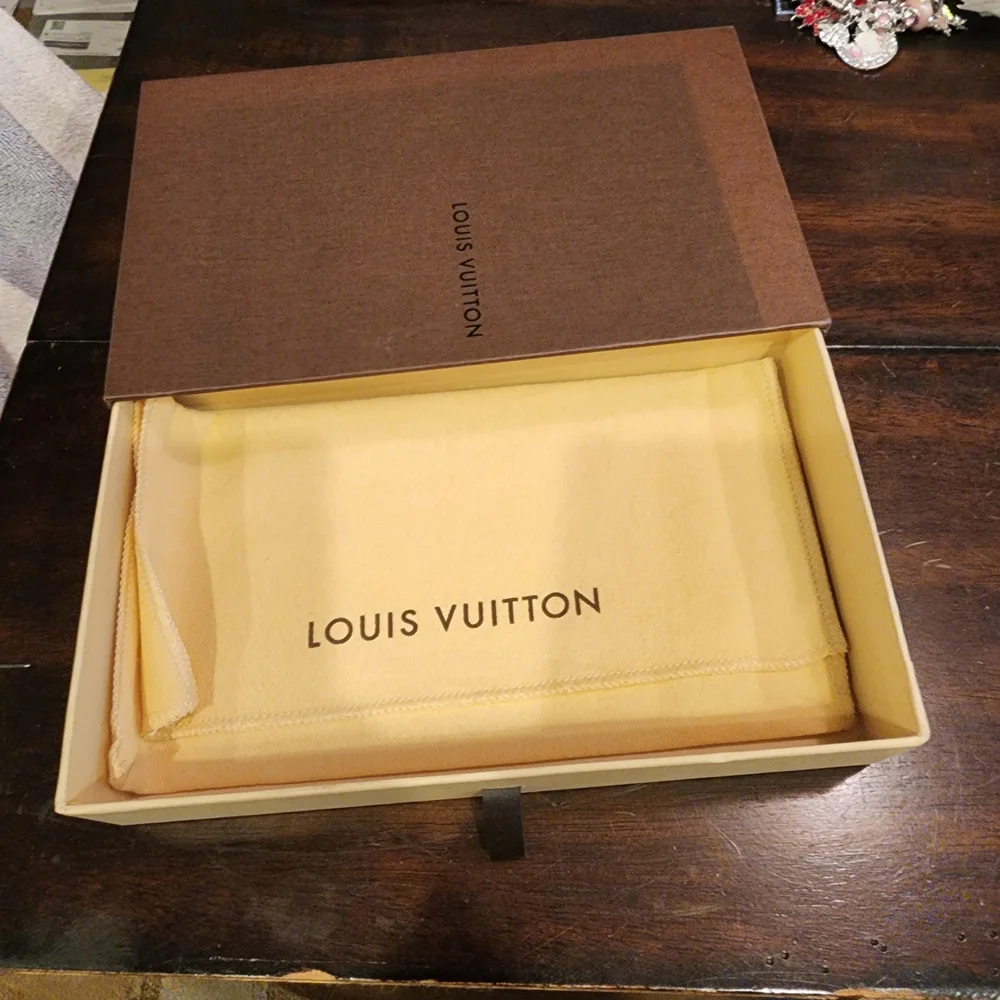 Louis Vuitton Long Wallet Gift Box With Dust Bag